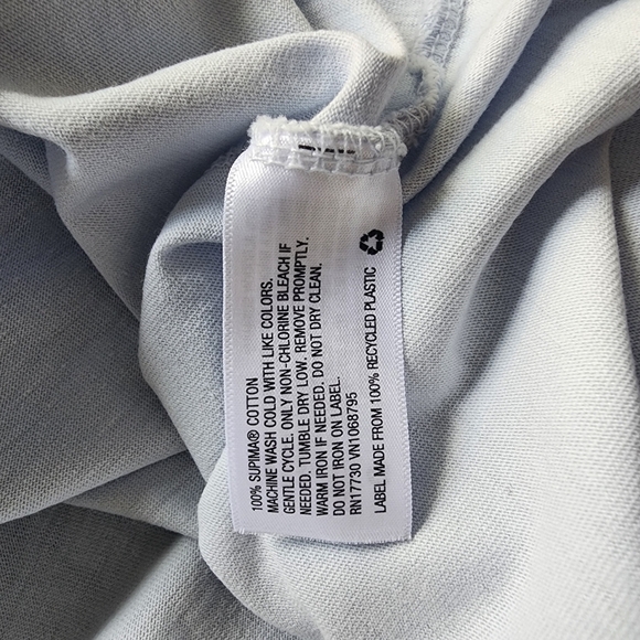 2 Large shirts - soho and A New Day - Picture 5 of 9